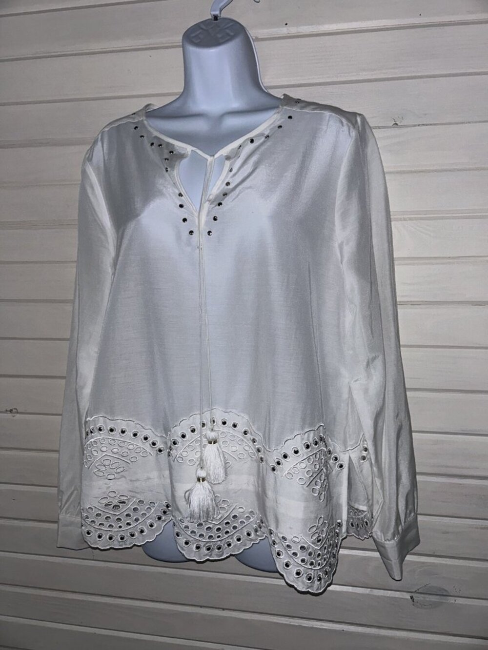 Magaschoni Sz 10 White Cotton Silk Blend White Studded Eyelet Trim Blouse EUC